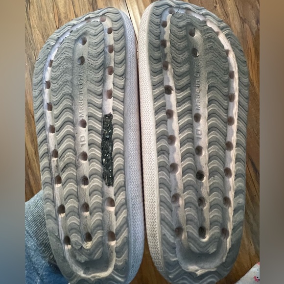 Light pink slides - Picture 4 of 4